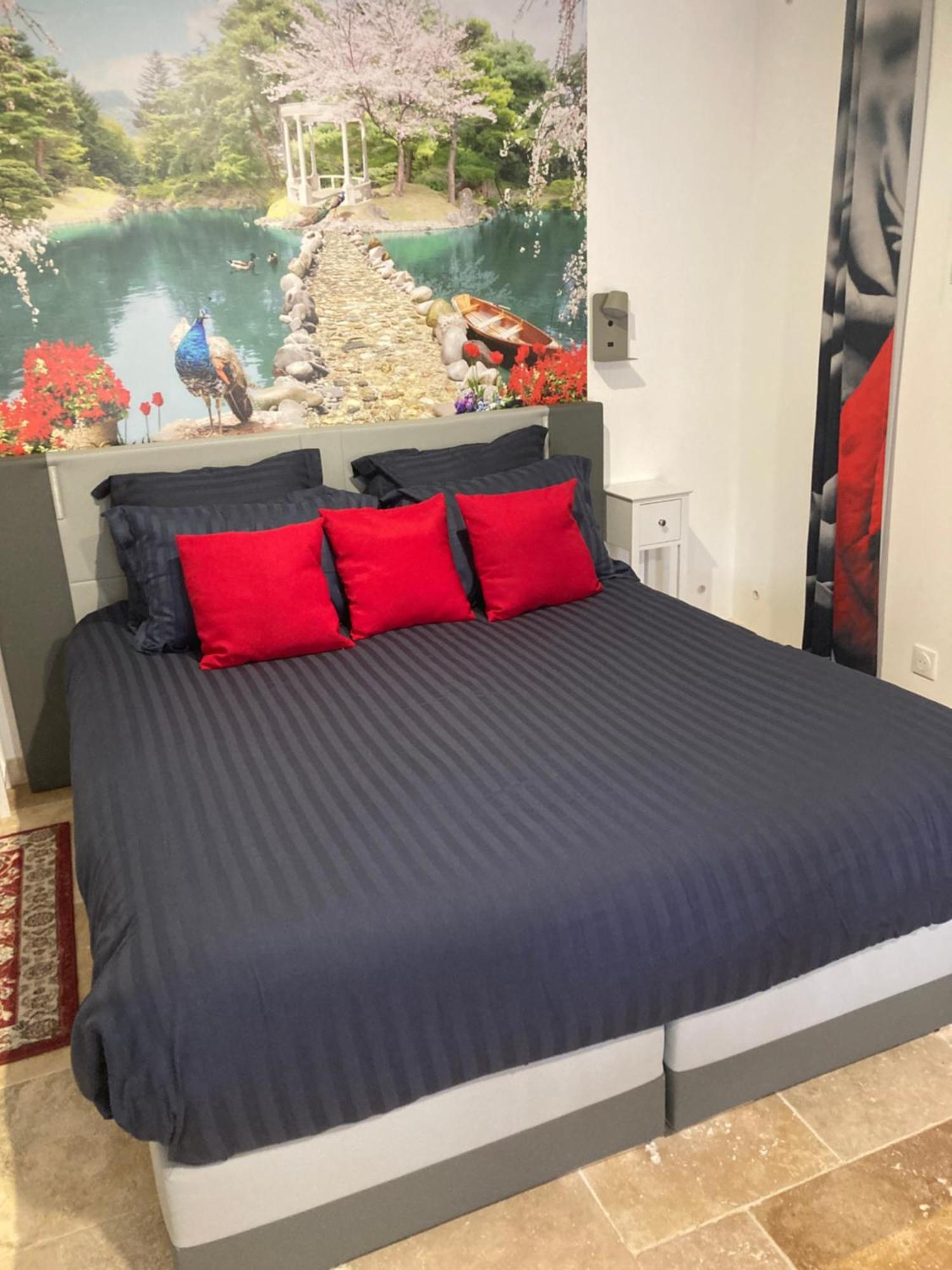 Le Studio D Aurelie Avec Spa Ete En Pleine Campagne Et Proche De Toute Commodite Roquemaure  Exterior foto